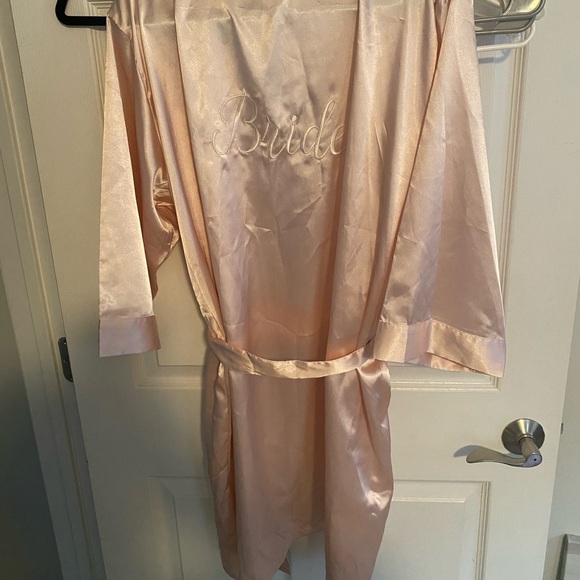 NWT BRIDE SATIN ROBE IN PINK XL - Picture 1 of 2